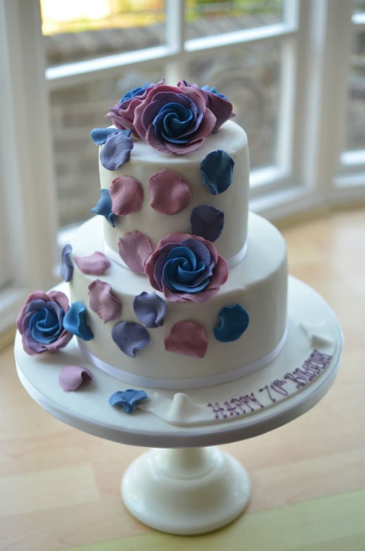 two tier roses birthday cake.