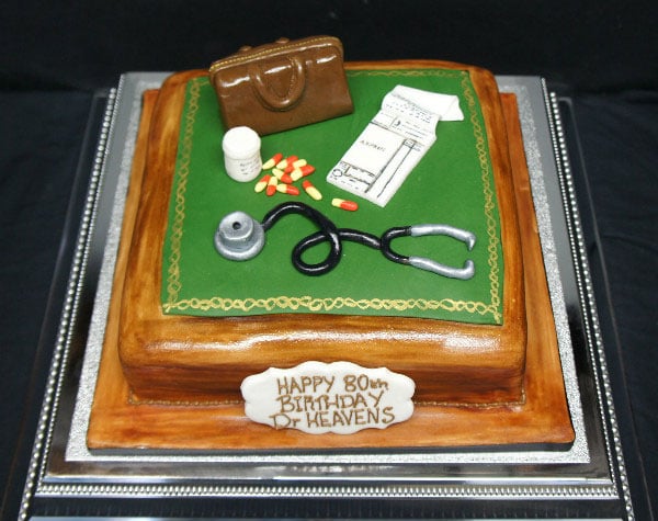 doctors-cake