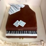 Piano cake wood effect there is also a black version