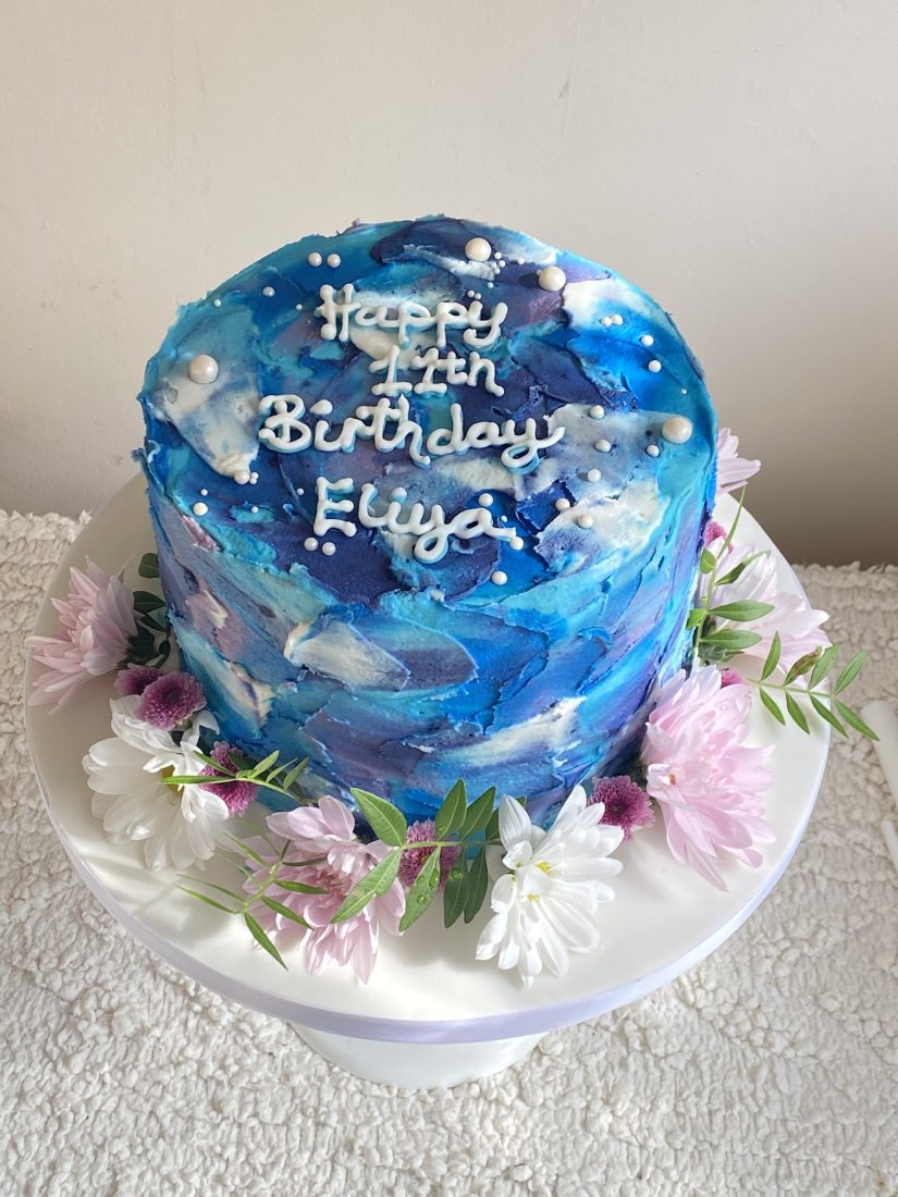 Blue buttercream cake