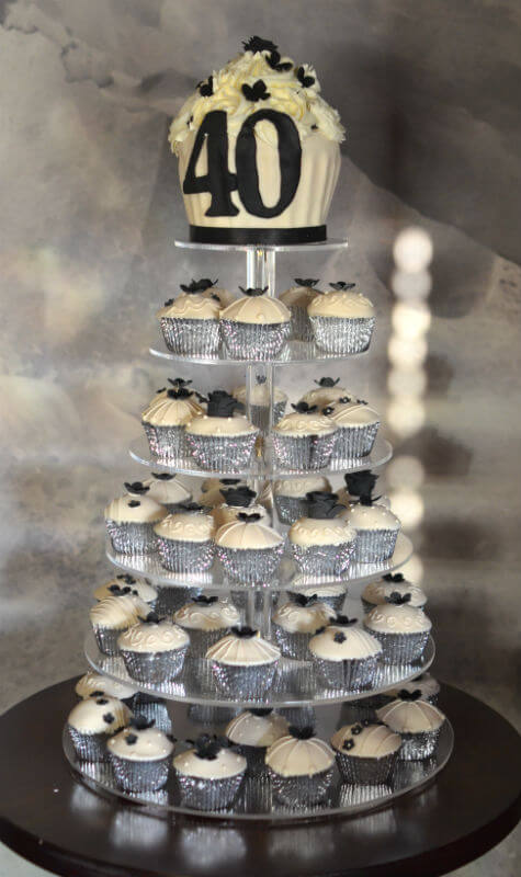 Ivory piped cupcakes at The Boathouse Christchurch